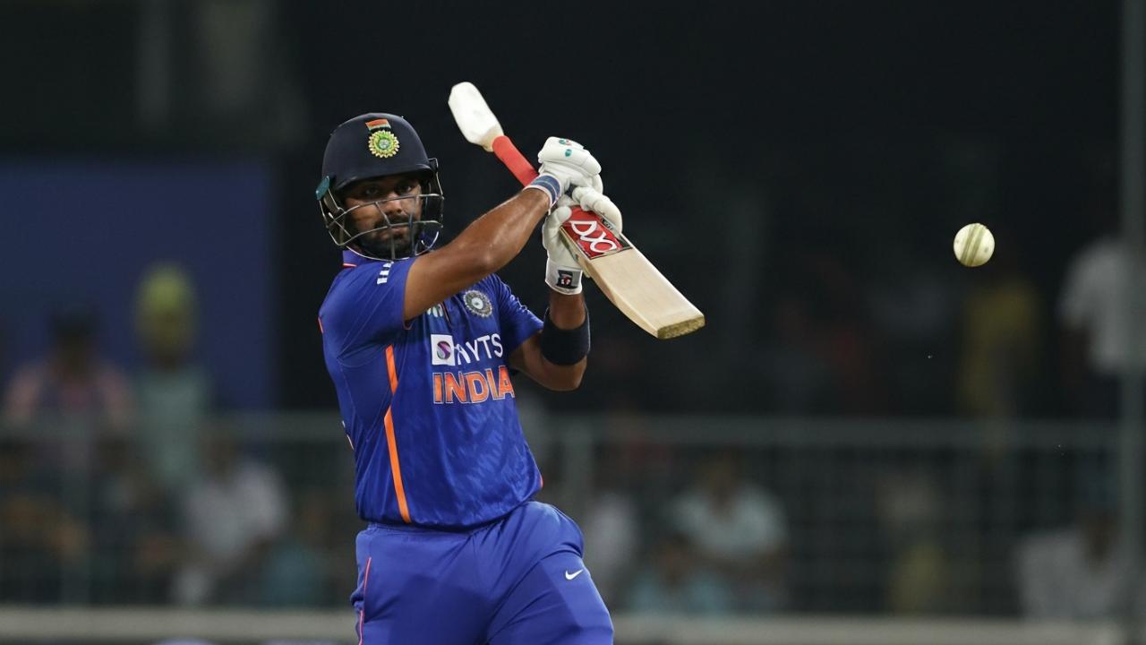 Today's Match: Abhishek Sharma's Fiery Fifty and SRH's Aggression