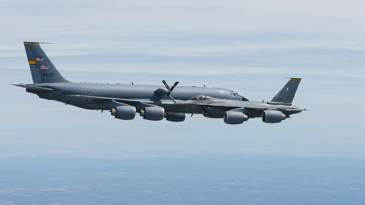 美军加油机波斯湾失踪,中东紧张局势加剧,背后有何深意? 3 KC-135的磨难持续,其战略重要性何在?